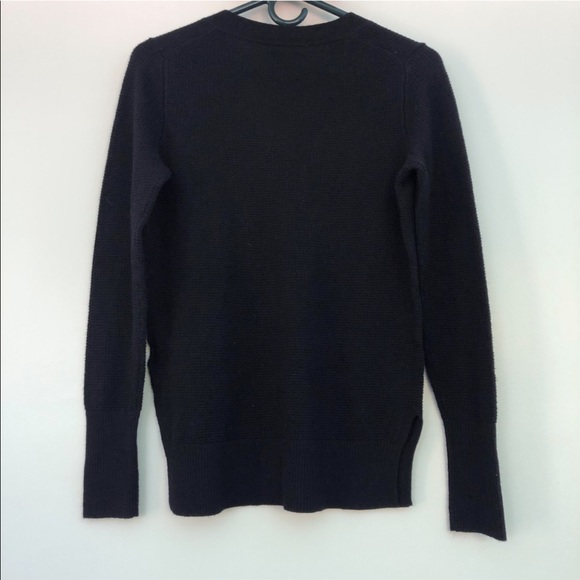 true soft v-neck sweater - Picture 3 of 4